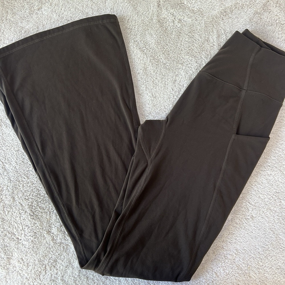Buffbunny Collection Size Small Contour Pocket Flare Legging 30" Inseam Brown